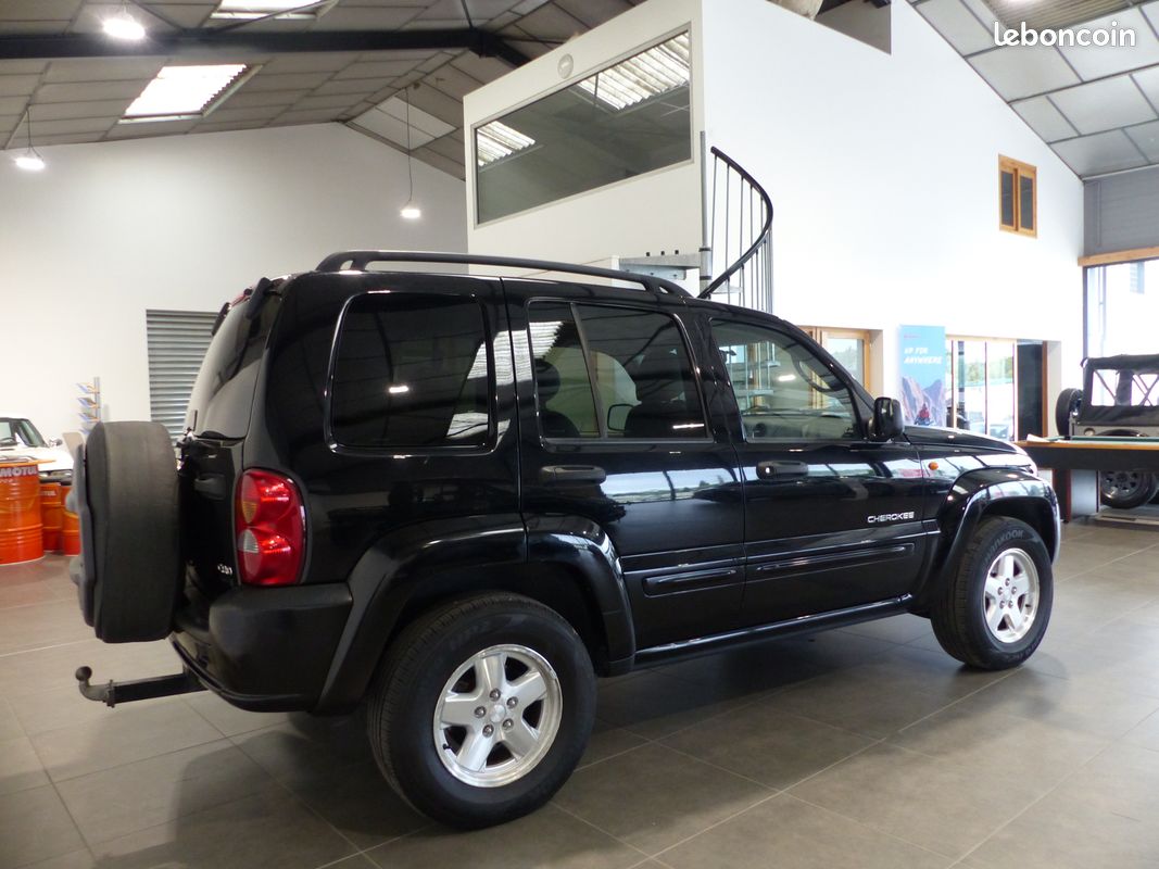 Jeep Cherokee 2.8 CRD 163 ch Limited BVA / Attelage / Clim (image 8)