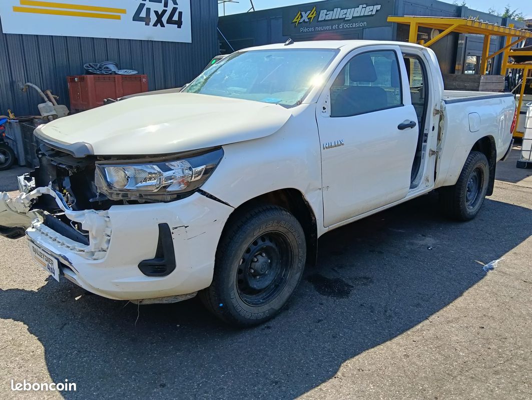 Pièces détachées Toyota Hilux Revo (image 1)