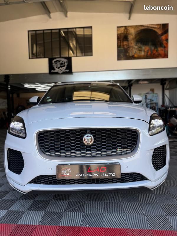 Jaguar E-PACE 2.0 D - 150 ch AWD BVA R-Dynamic SE (image 3)