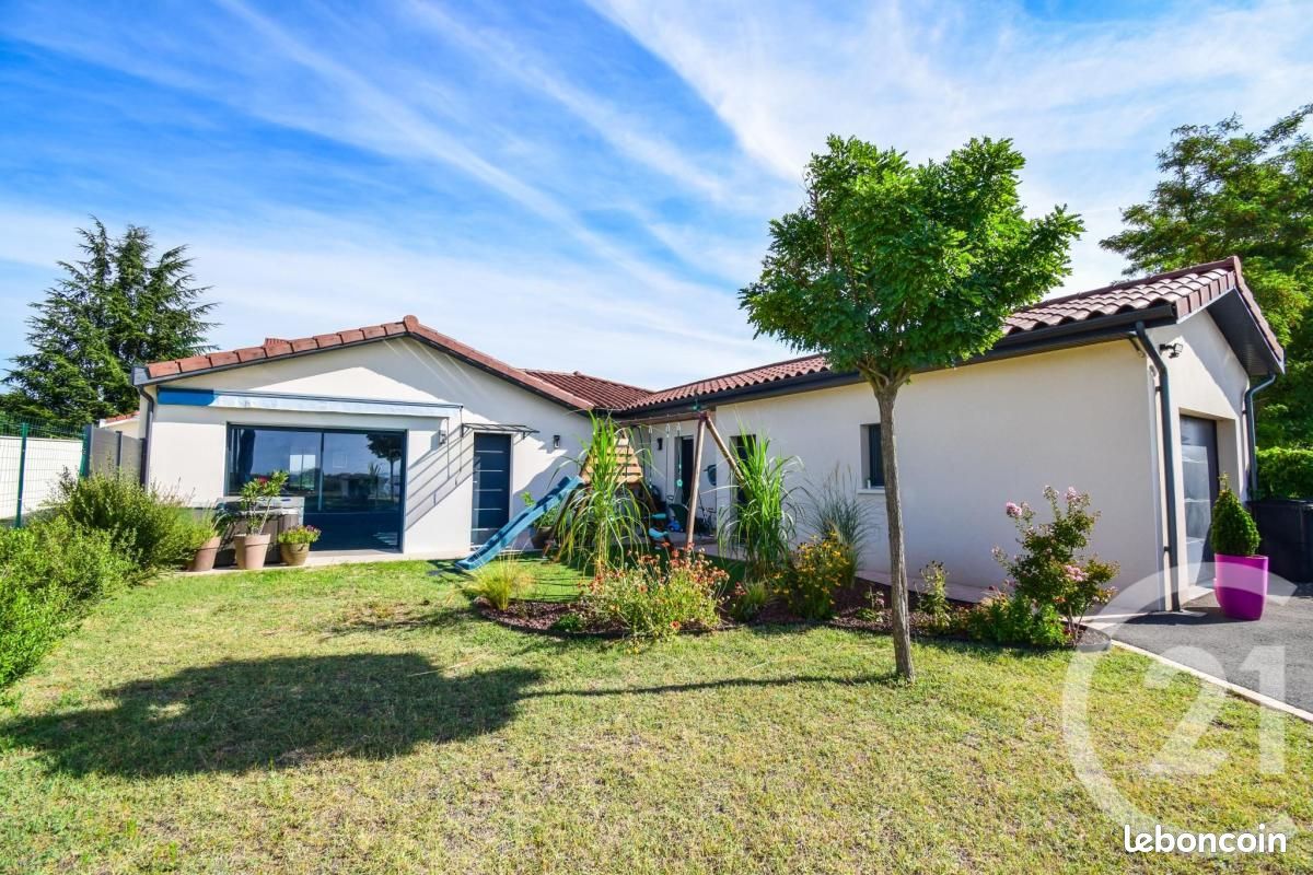 Maison 4 pièces 97 m² · à Saint-Georges-de-Reneins · 97 m² · 370 000 €