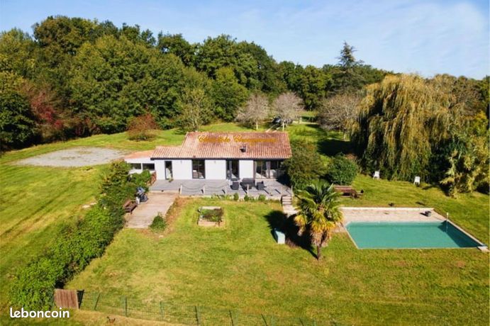 Maison 10 pièces 141 m²