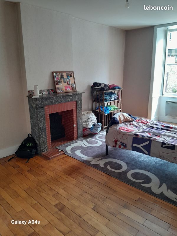 Appartement 3 pièces 67 m² · à Thiers · 67 m² · 44 900 €