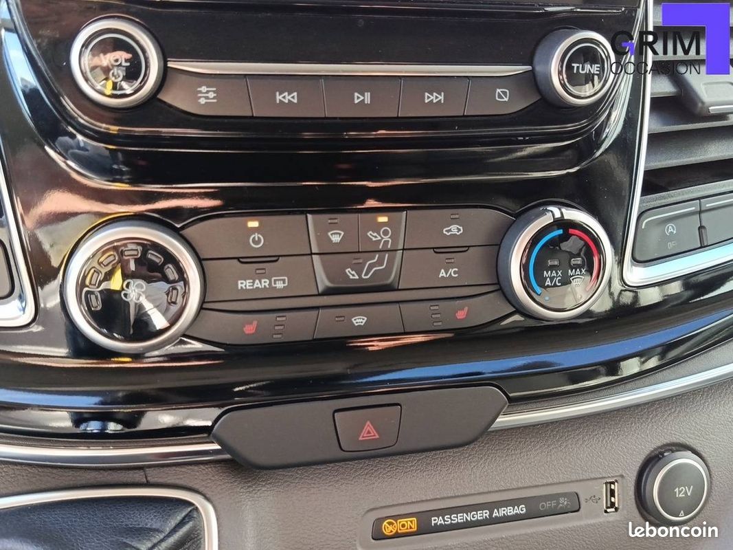 FORD Tourneo Custom 320 L1H1 2.0 EcoBlue 185 Titanium X (image 9)