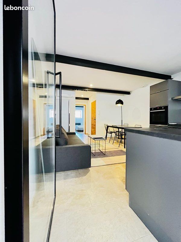 Appartement 2 pièces 45 m² · à Eyguières · 45 m² · 820 €