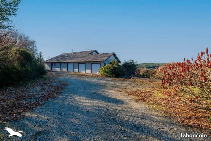 Maison 6 pièces 213 m²
