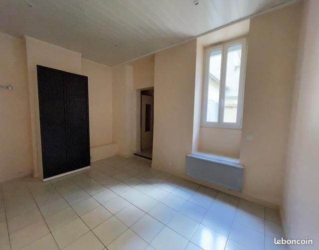 Appartement 1 pièce 18 m² · à Paris · 18 m² · 725 €/mois