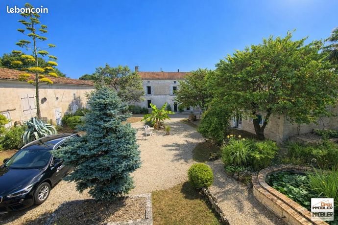 Ferme 7 pièces 220 m²