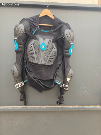 Vente rivée Sixsixone - Casques, gilets &am; équiement vélo as cher Vente rivée Sixsixone - Casques, gilets &am; équiement vélo as cher
