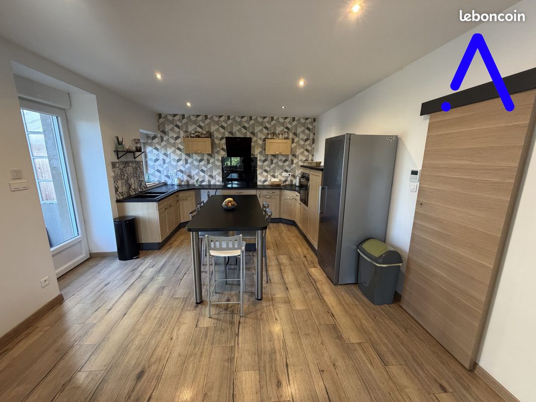 Maison 5 pièces 250 m² · à Einville-au-Jard · 250 m² · 259 000 €