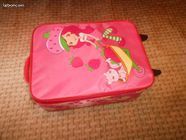 Valise Charlotte aux fraises (image 1)