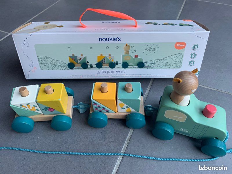 Petit Train en Bois - Noukie's PLAY GROW (image 1)
