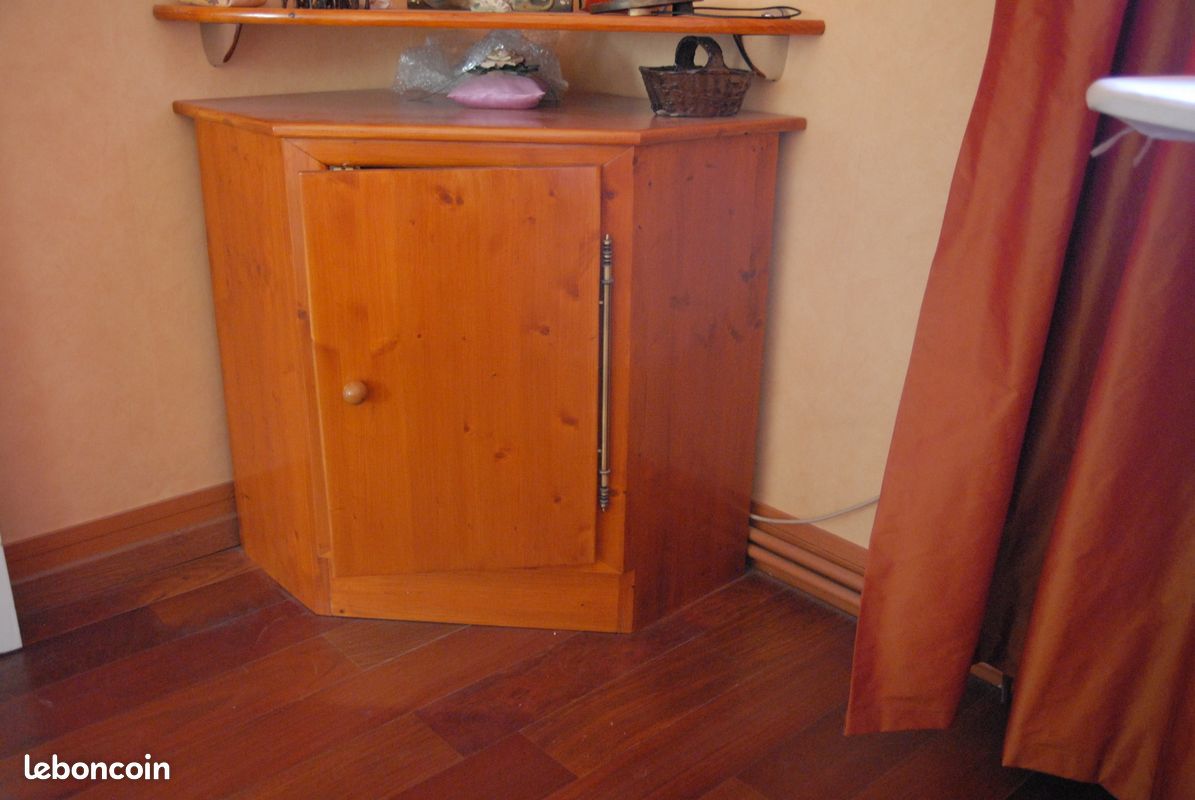 Meuble de coin en bois verni original (image 2)