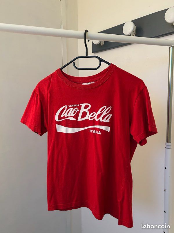 T-shirt Ciao Bella manches courtes rouge taille S Très bon état