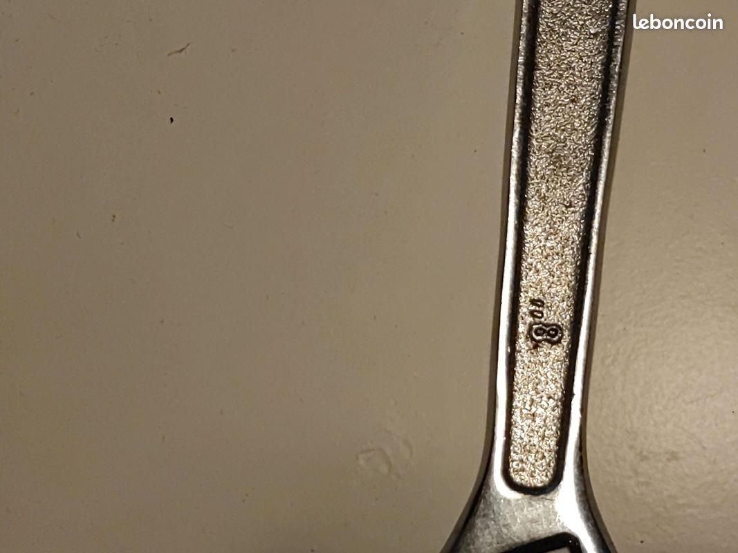 Clef a molette sans marque (image 2)