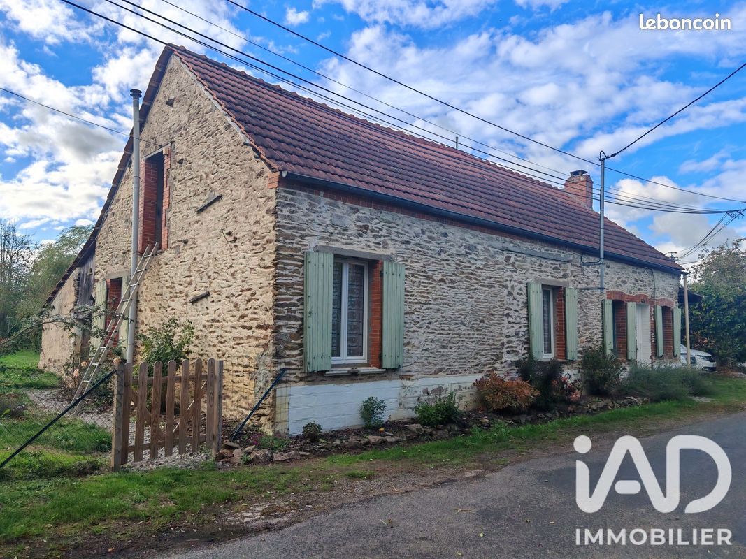 Maison 2 pièces 69 m² · à Viplaix · 69 m² · 72 500 €