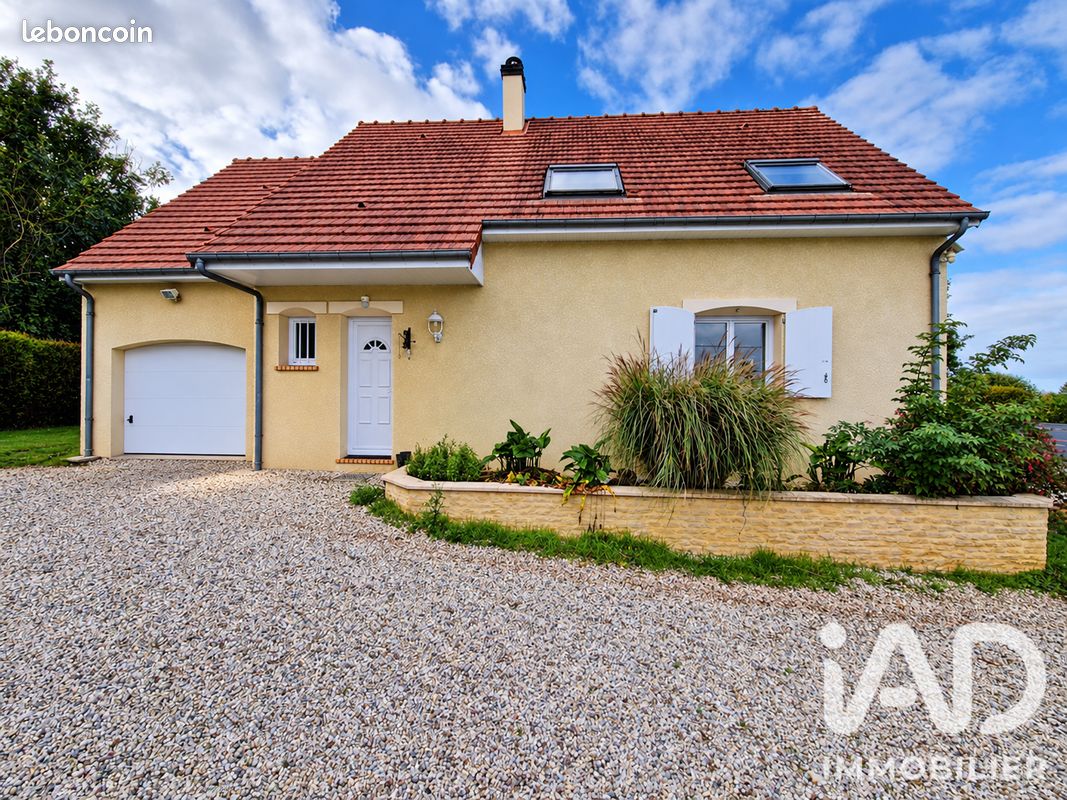 Maison 6 pièces 129 m² · à Carcagny · 129 m² · 312 000 €