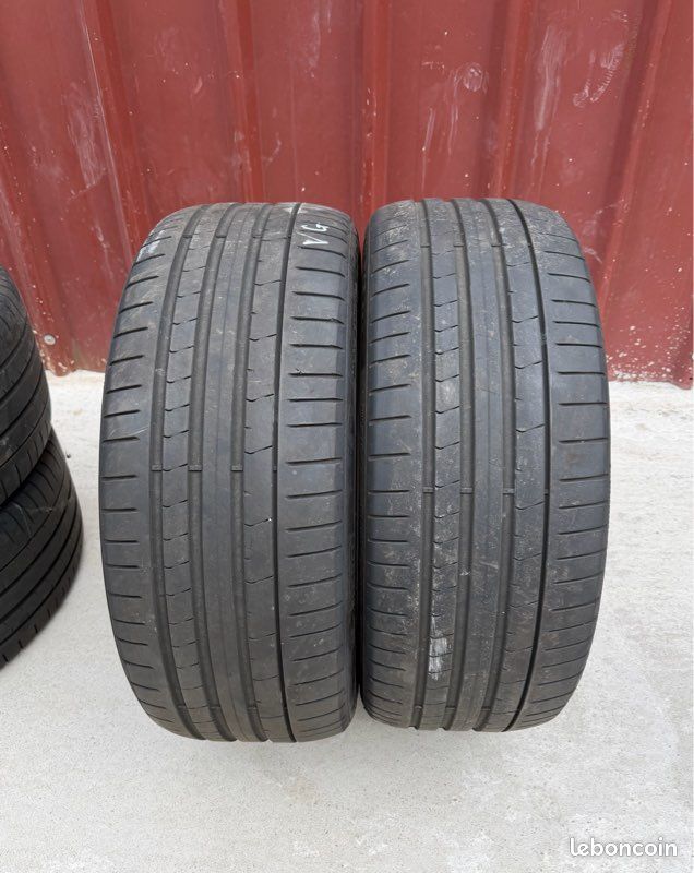225/40R19 Pirelli (image 1)