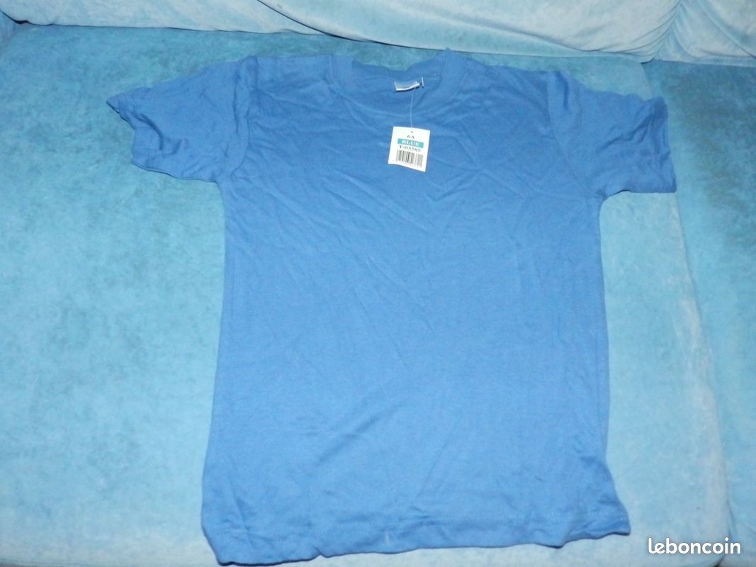 Tee shirt taille 6 ans (image 1)