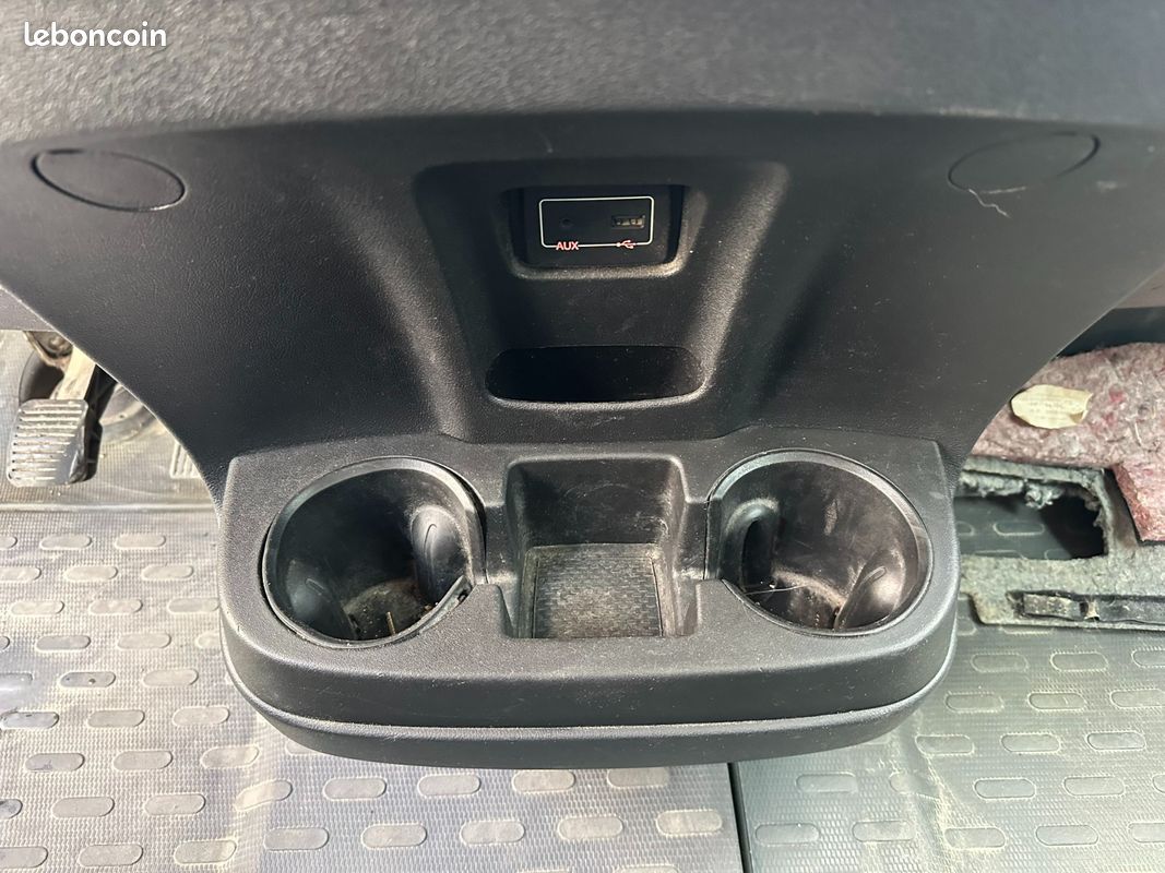 CITROEN JUMPER FOURGON TOLE 35 L2H2 BLUEHDi 160 BVM6 BUSINESS *TVA RECUPERABLE / Distribution Embrayage recent (image 16)