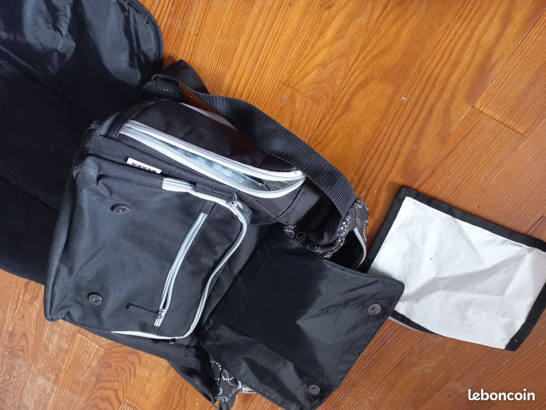 Lot equipement pour enfant 1er age - Combo Poussette, Transat, port bébé, sac à langer ... (image 8)