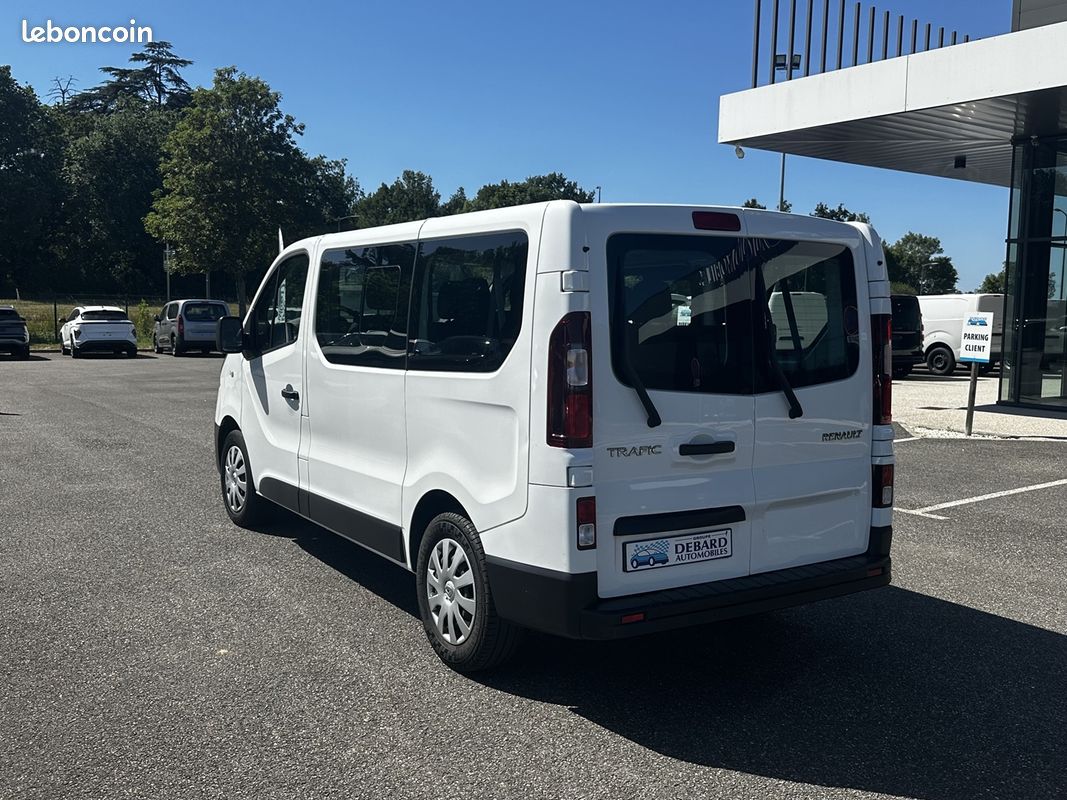 Renault TRAFIC III COMBI L1 2.0 DCI 120CH S&S ZEN 9 PLACES (image 7)