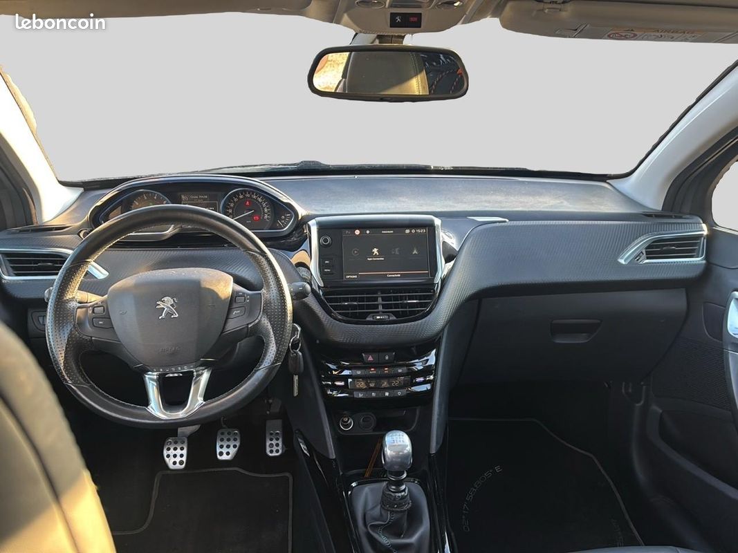 PEUGEOT 2008 1.2 puretech 110 crossway (image 10)