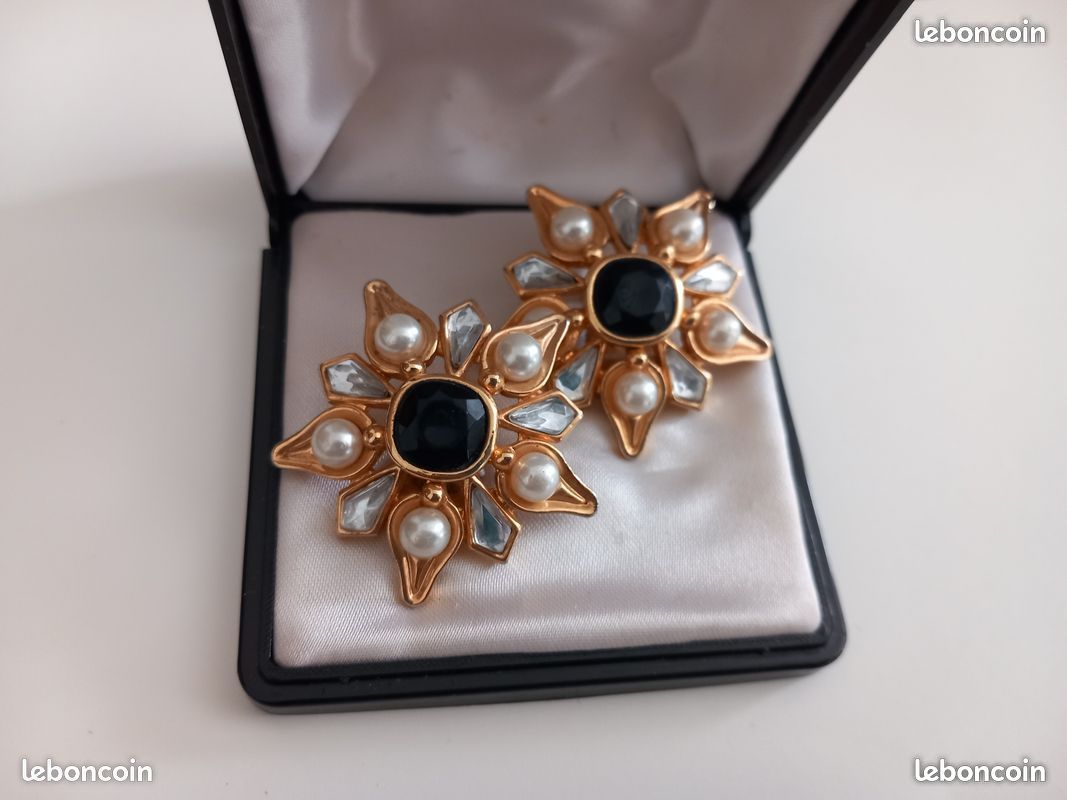 Boucles D'oreilles Vintage Clips Années 70/80 - Imitation émeraude, Doré, Occasion