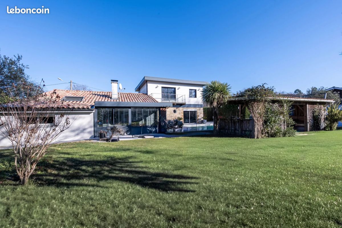 Maison 7 pièces 188 m² · à Arsac · 188 m² · 495 000 €
