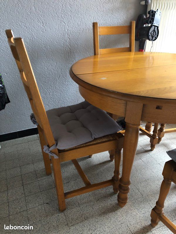 Table en chêne clair (image 2)