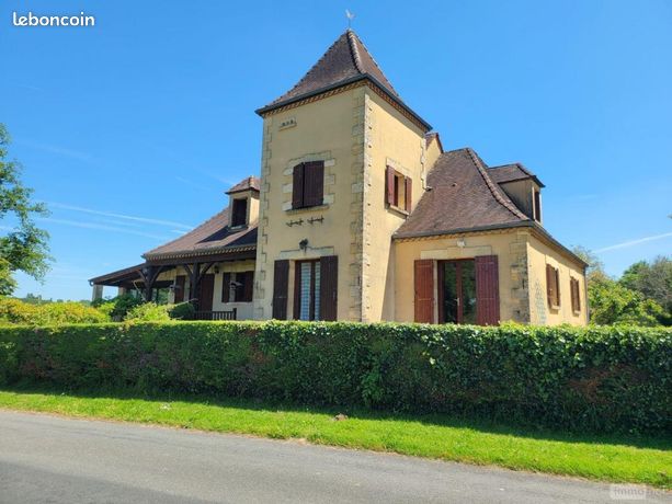 Maison 8 pièces 197 m²