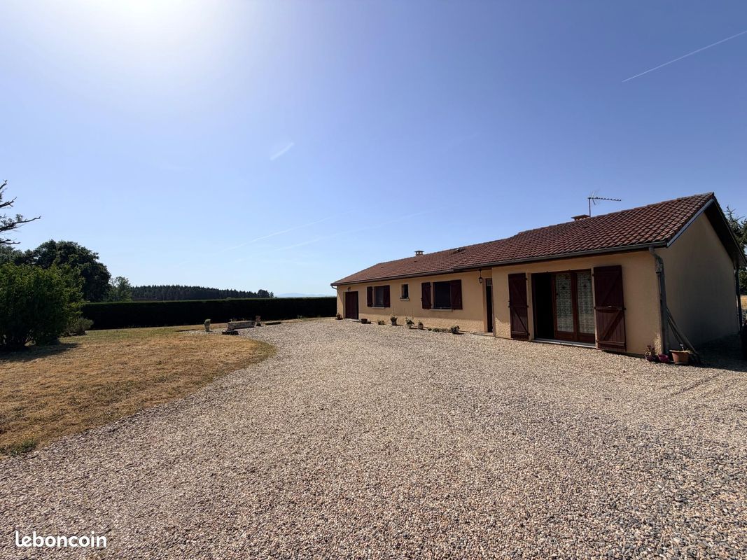 Maison 5 pièces 105 m² · à Saint-Rémy-en-Rollat · 105 m² · 185 000 €