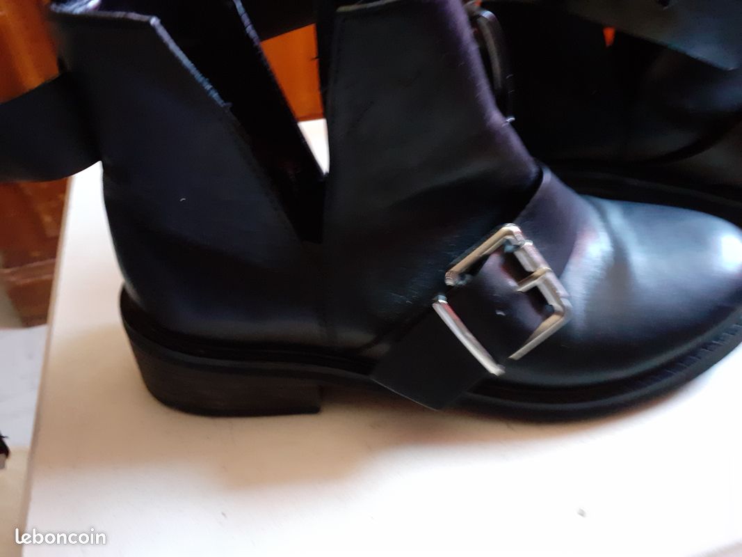 2 paires de bottines noir 1 paire compensées, 1 paire plates (image 2)