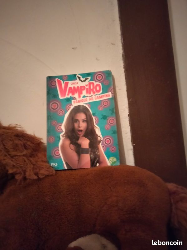 Lot de livre Chica vampiro (image 3)