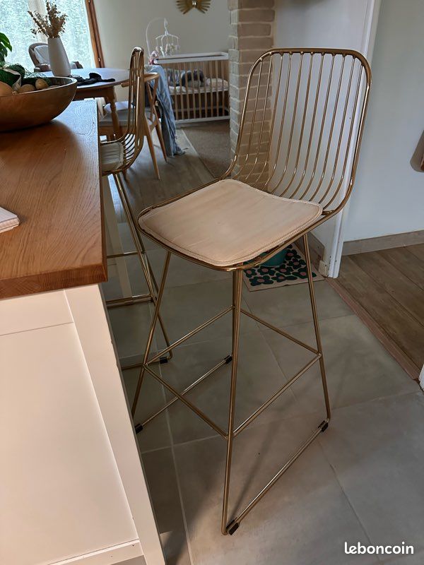 Chaise haute de bar en acier doré (image 1)