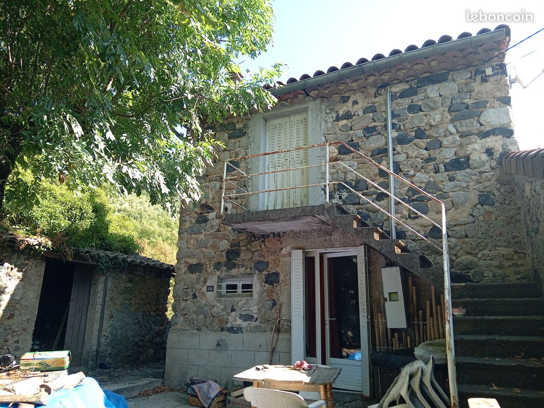 Maison 3 pièces 70 m² · à Pont-de-Labeaume · 70 m² · 475 €