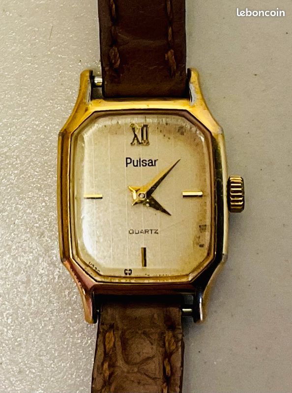 Seiko Montre Femme Quartz Acier Inoxydable Et Bracelet Cuir - Étanche 30m - Verre Hardlex