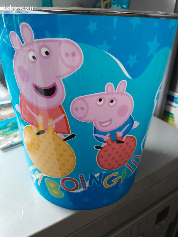 Poubelle pepa pig pour enfant en très bon etat (image 3)