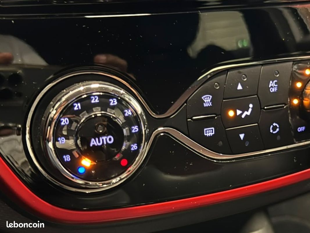 RENAULT CAPTUR TCe 120 SL Helly Hansen EDC (image 28)