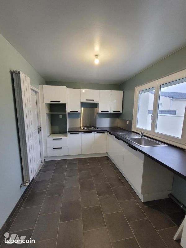 Maison 98 m² · à Elbeuf · 98 m² · 1 100 €/mois