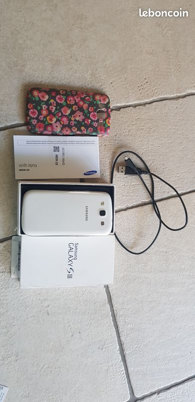 Samsung Galaxy S3 (image 2)