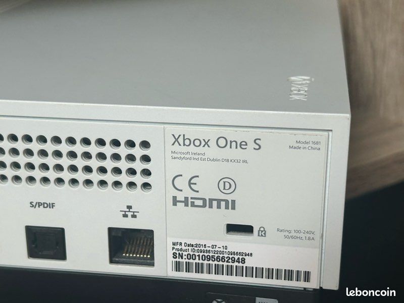Xbox one S 1 TO (image 2)