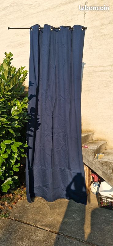 Rideaux Ikea bleus (image 1)