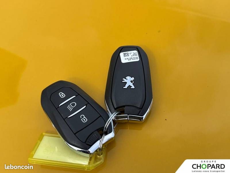 Peugeot 208 PureTech 100 S&S BVM6 Allure Pack (image 21)