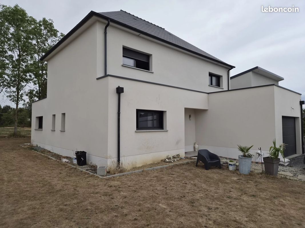 Maison 5 pièces 158 m² · à Louvigné · 158 m² · 341 550 €