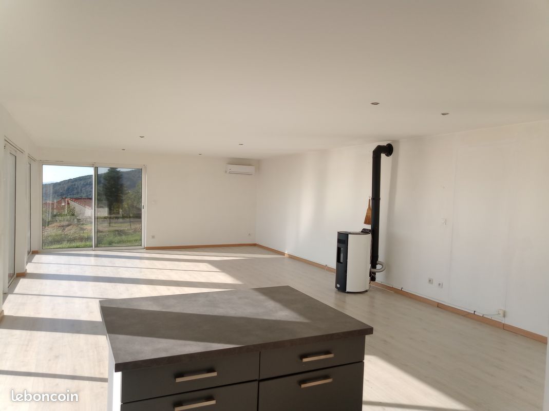 Maison 2 pièces 78 m² · à Saint-Georges-les-Bains · 78 m² · 183 000 €