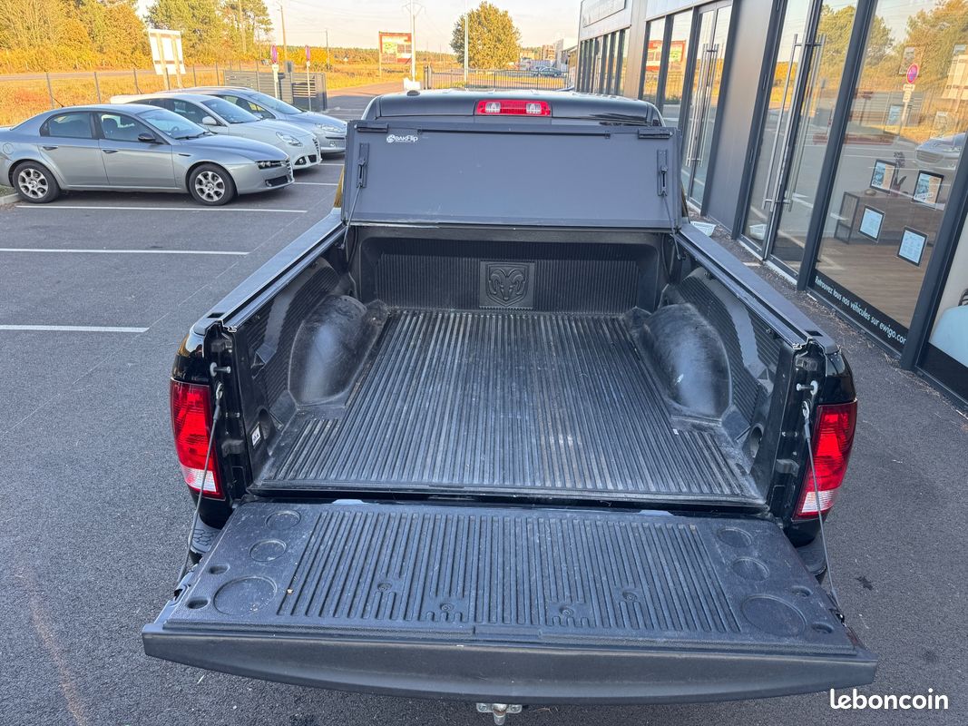 DODGE RAM 1500 CREW CAB CLASSIC PACK BLACK 5.7 v8 (image 12)