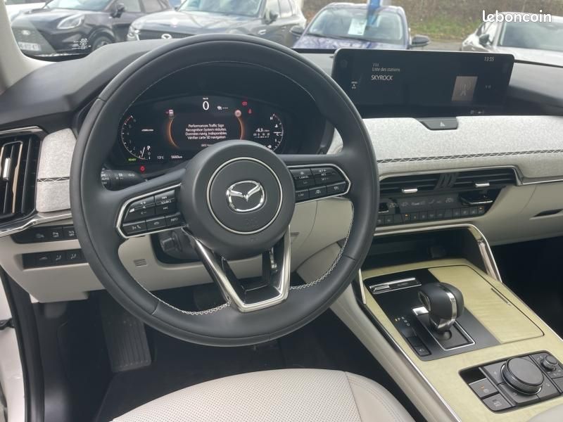 Mazda CX-60 3.3 e-SKYACTIV D 200ch Takumi 4x2 BVA8 2023 (image 11)