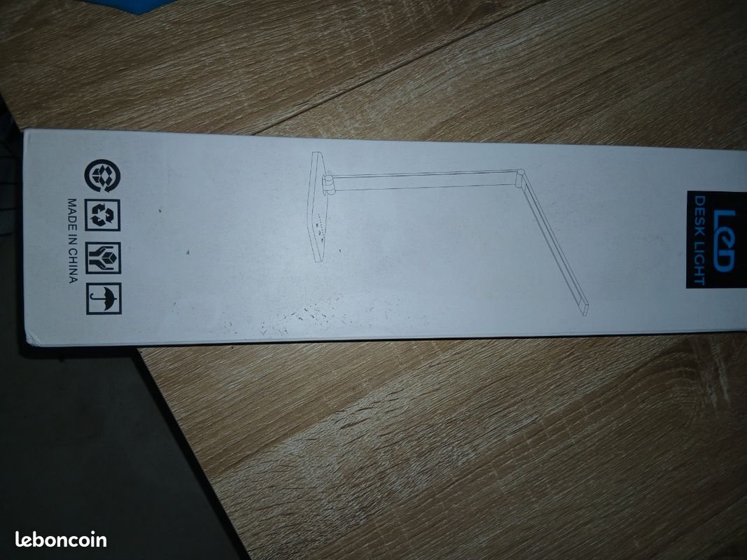 Lampe de bureau à led (image 2)