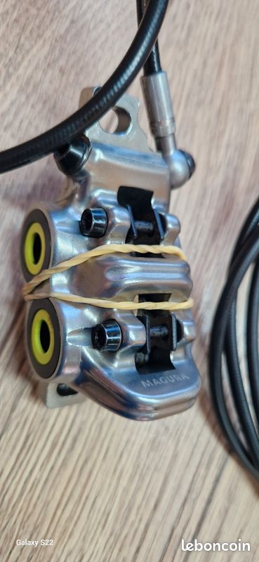 Set freins Shimano XT 2 pistons et disques (Gebraucht) in Attalens für