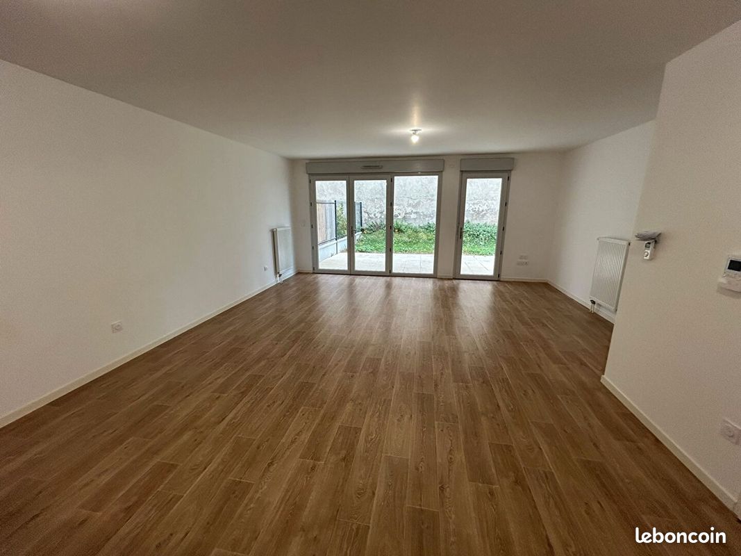 Appartement 4 pièces 85 m² · à Poitiers · 85 m² · 877 €/mois